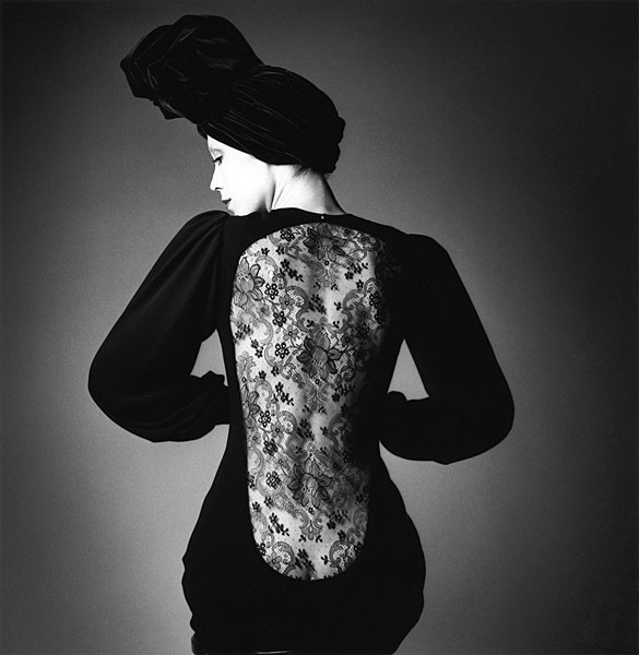 Robe d'Yves Saint Laurent, Vogue. Paris, 1970